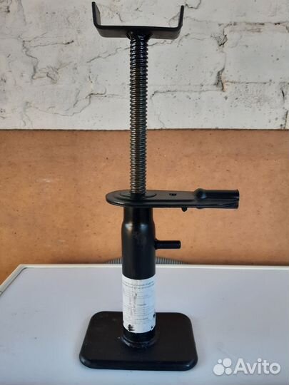 Домкрат винтовой Газ/Уаз