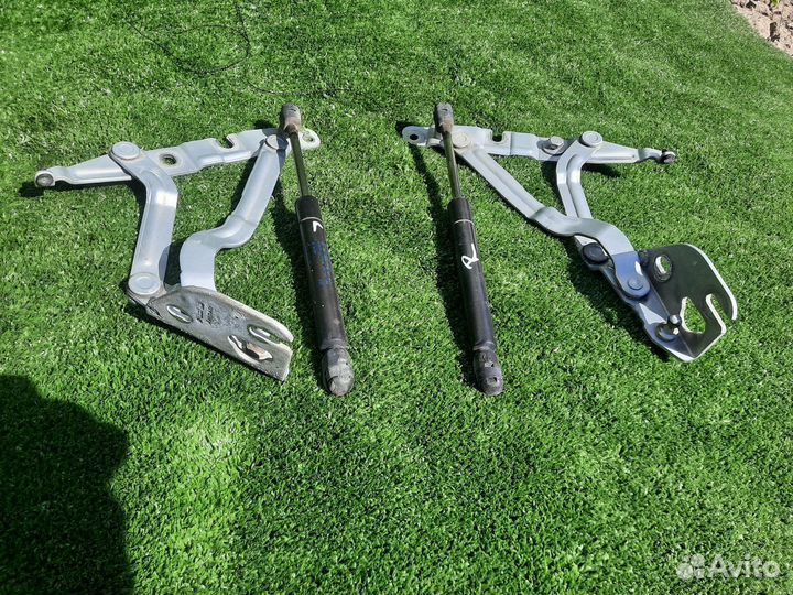 Петли крышки багажника Audi A6, II (C5)