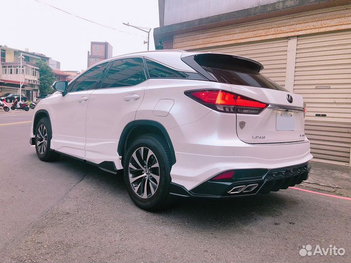 Lexus RX 2019+ Диффузор заднего бампера Wald D9GW4