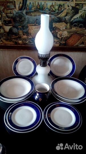 Набор антикварных тарелок