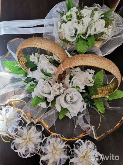 Свадебные украшения на машину