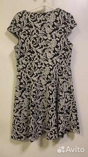 Стильное фирменное платье бренда Dorothy Perkins