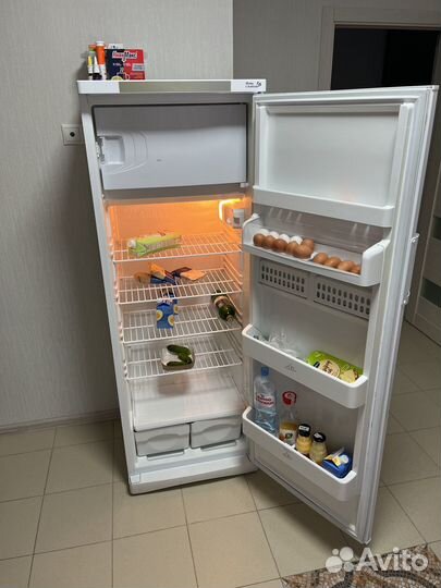 Холодильник Stinol бу