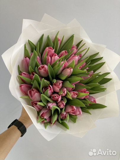 Букет 49 тюльпанов