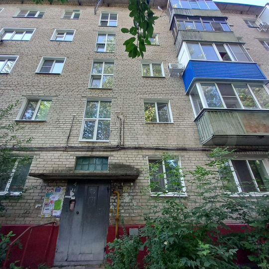 2-к. квартира, 42 м², 1/5 эт.