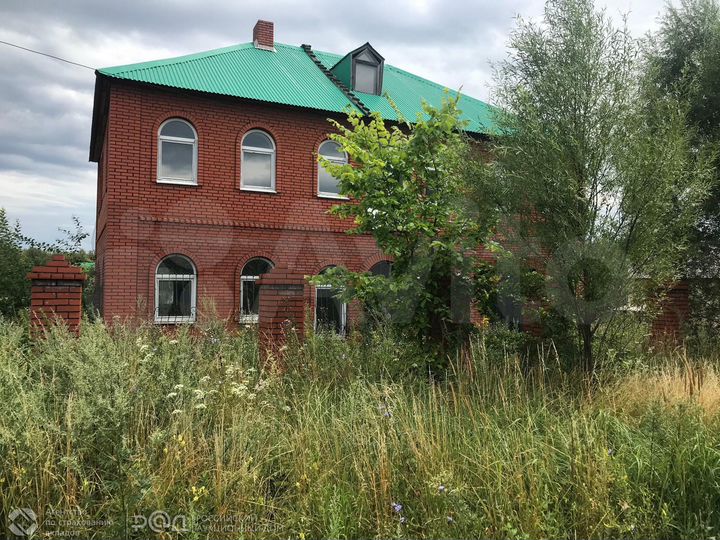 Коттедж 302,6 м² на участке 14,6 сот.