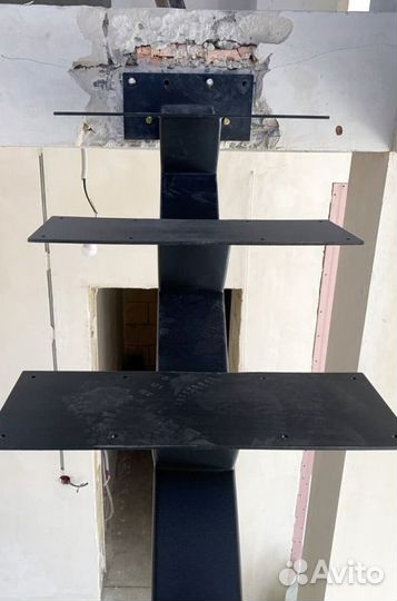 Лестница для коттеджа на заказ