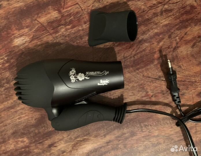 Фен портативный Scarlett модель lonicBeautyPro