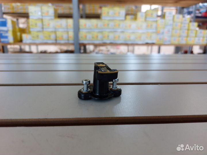 Бегунок распределителя зажигания Opel Vectra/Omega