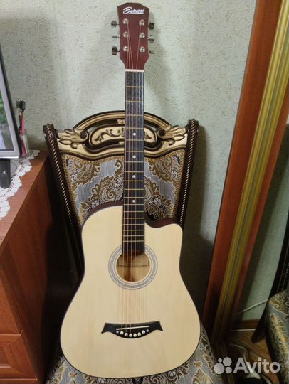Акустическая гитара belucci