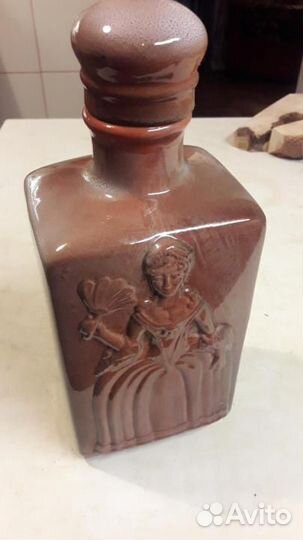 Керамическая бутылка