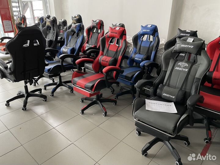 Игровое компьютерное кресло геймерское