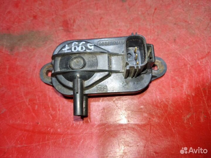 Клапан EGR Ford Focus 1 седан 2.0I splitport 1999