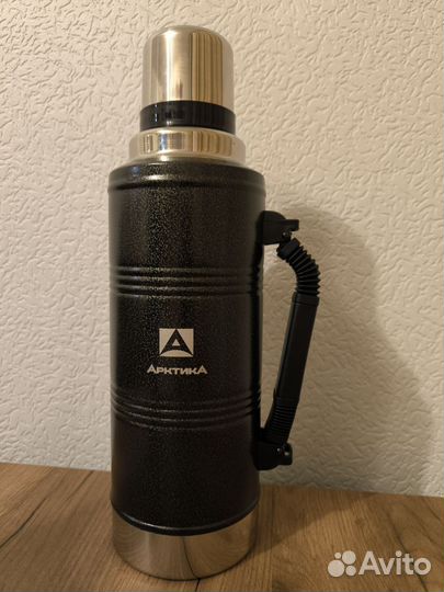 Термос Арктика уазик 2.2