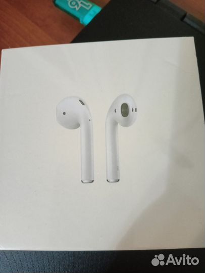 Беспроводные наушники apple airpods