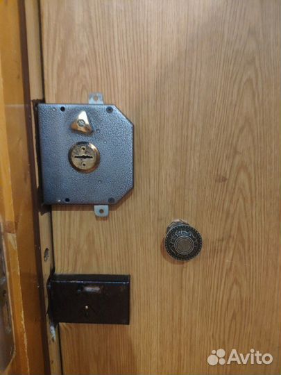 Дверь входная