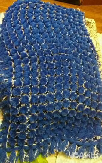 Новый плед из помпонов 100см на 120см