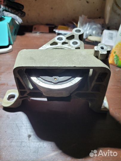 Опора двигателя mazda 3 bk 1.6