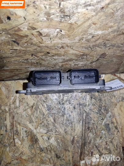 Блок управления двигателем Mazda LF5J18881C