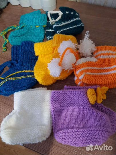 Теплые вещи, носочки, пинетки