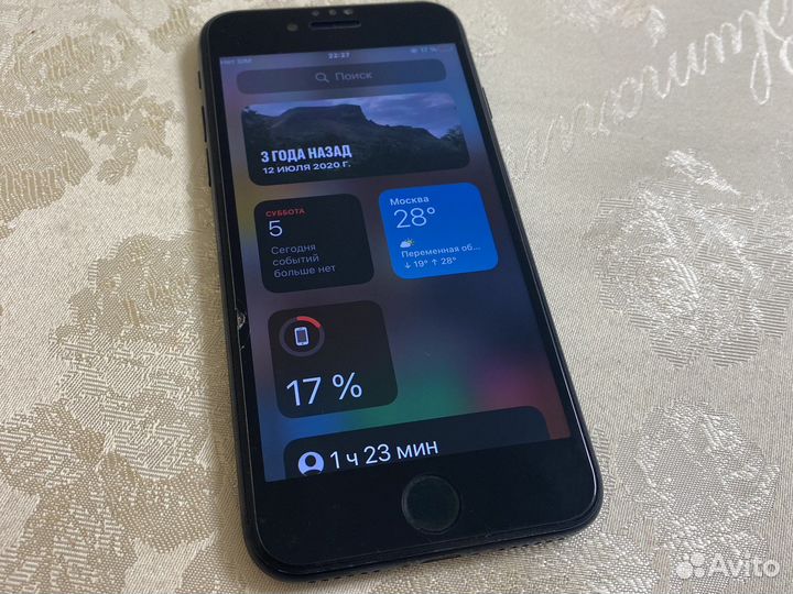 Телефон iPhone 7