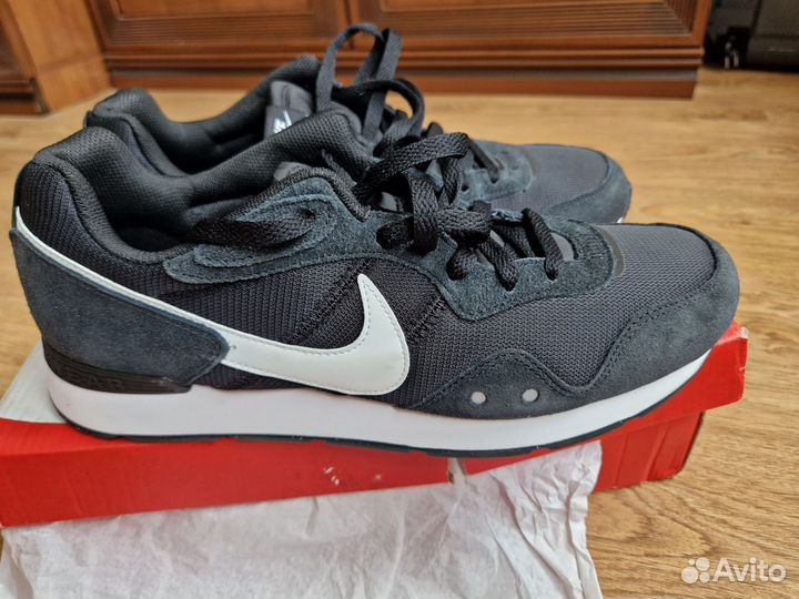 Кроссовки Nike Venture Runner