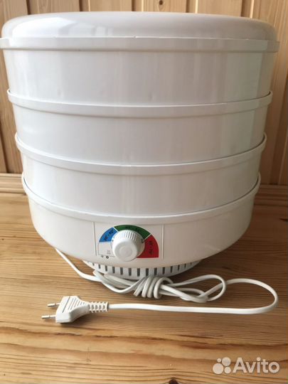 Электросушитель для фруктов и овошей. Новый