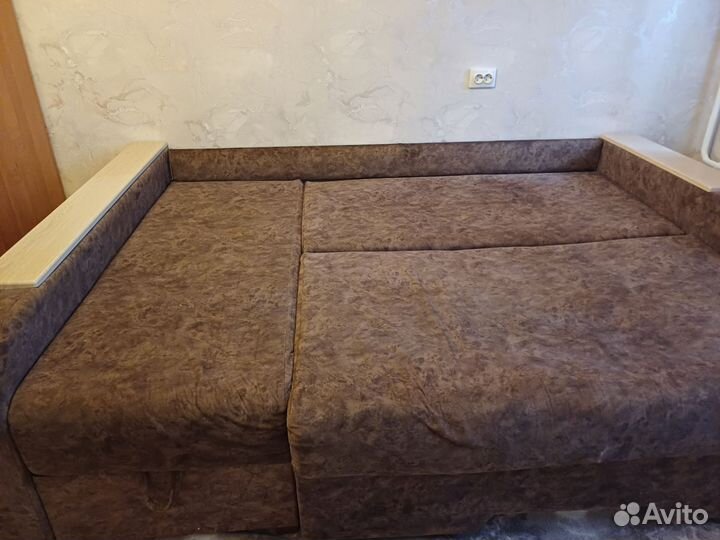 Угловой диван