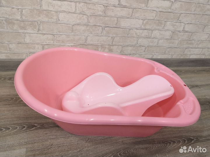 Ванночка для купания с горкой