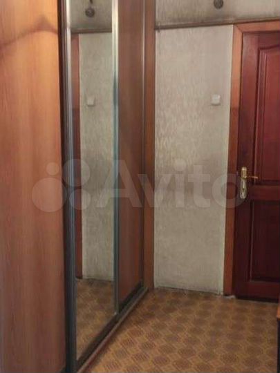 2-к. квартира, 50 м², 5/5 эт.