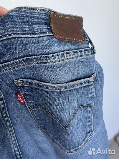 Джинсы Levis 711