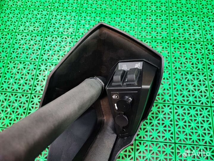 510005697 Ручка левая с подогревом для снегохода