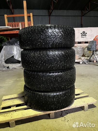 Nokian Tyres Hakkapeliitta 8 SUV 225/60 R17 103T
