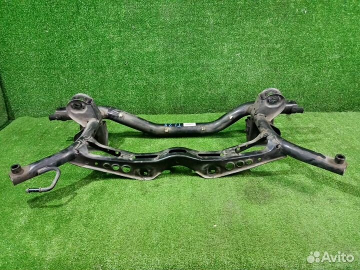 Подрамник подвески / балка задний Volkswagen Golf