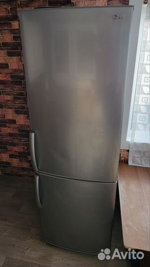 Холодильник LG