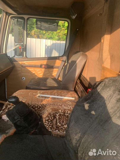 Mercedes-Benz 809, 1990