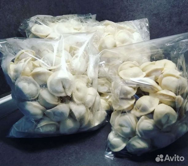 Пельмени, вареники ручной работы