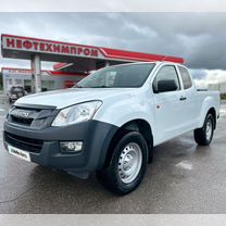 Isuzu D-Max 2.5 MT, 2017, 81 500 км, с пробегом, цена 1 990 000 руб.