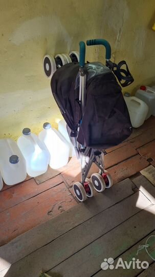 Прогулочная коляска трость