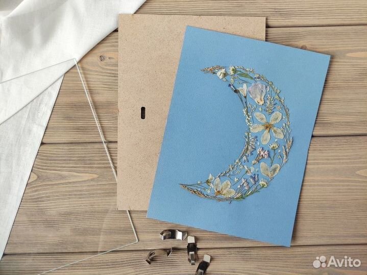 Картина из полевых цветов 