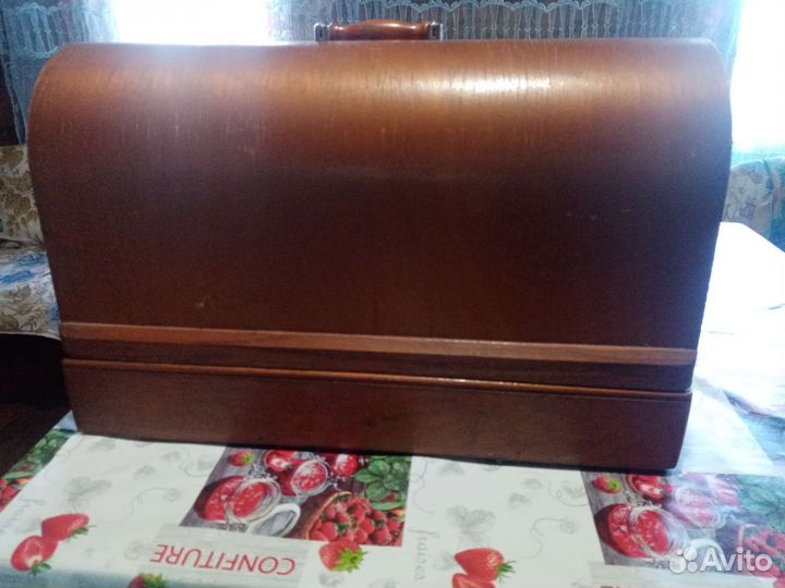 Швейная машинка ручная СССР