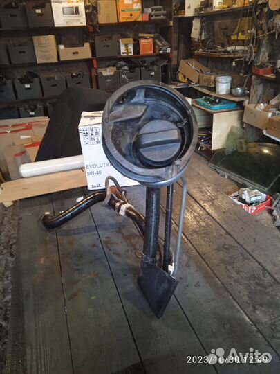 Заливная горловина Тойота 150