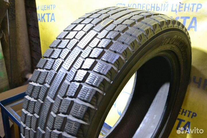 Yokohama Ice Guard IG20 235/55 R17