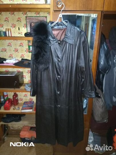 Продам женский плащ