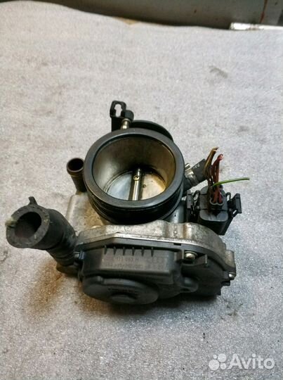 Заслонка дроссельная Фольксваген Пассат В5 AHL ADR