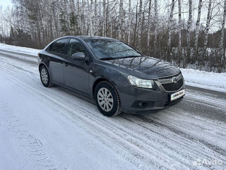 Chevrolet Cruze 1.8 AT, 2010, 170 000 км