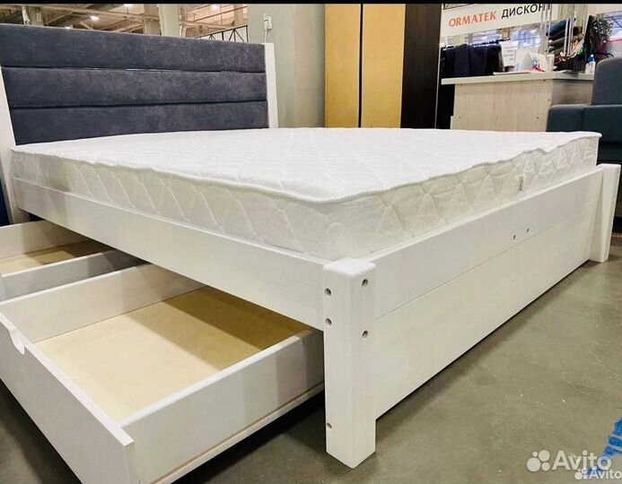 Кровать двухспальная