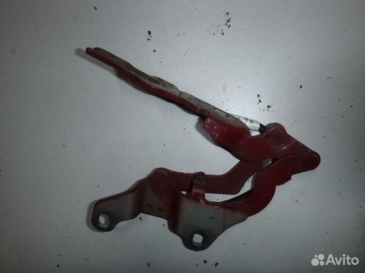 Петля капота левая BMW E87/E81 2004-2011