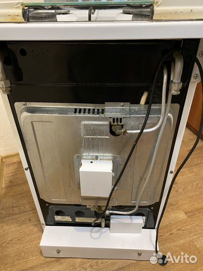 Продам газовую плиту бу