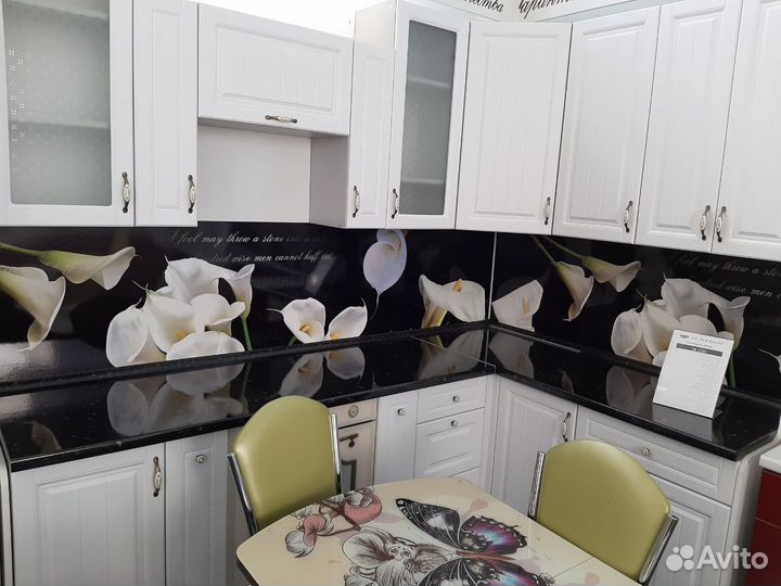 Кухонный гарнитур угловой